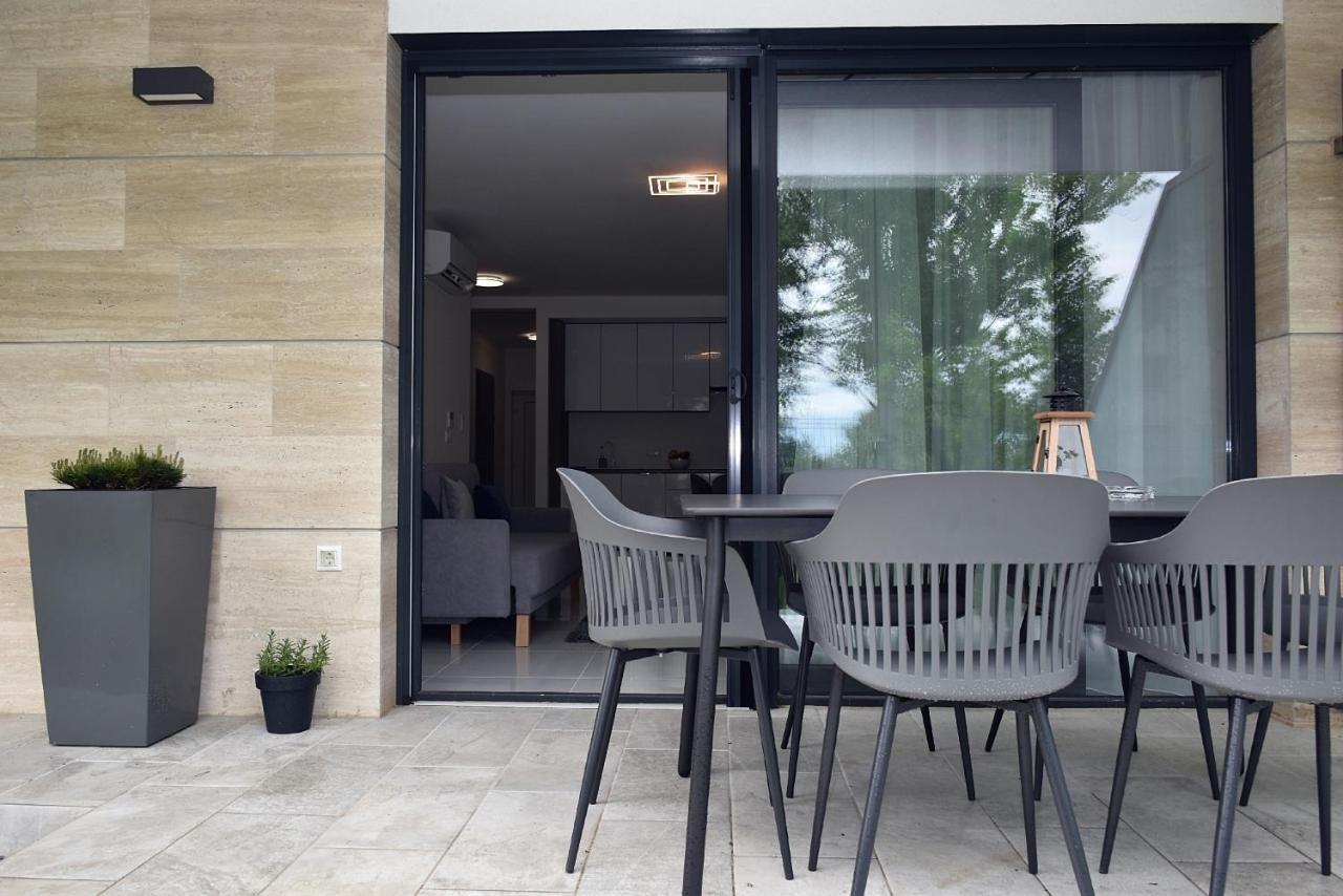 Limerence Apartments Шіофок Екстер'єр фото