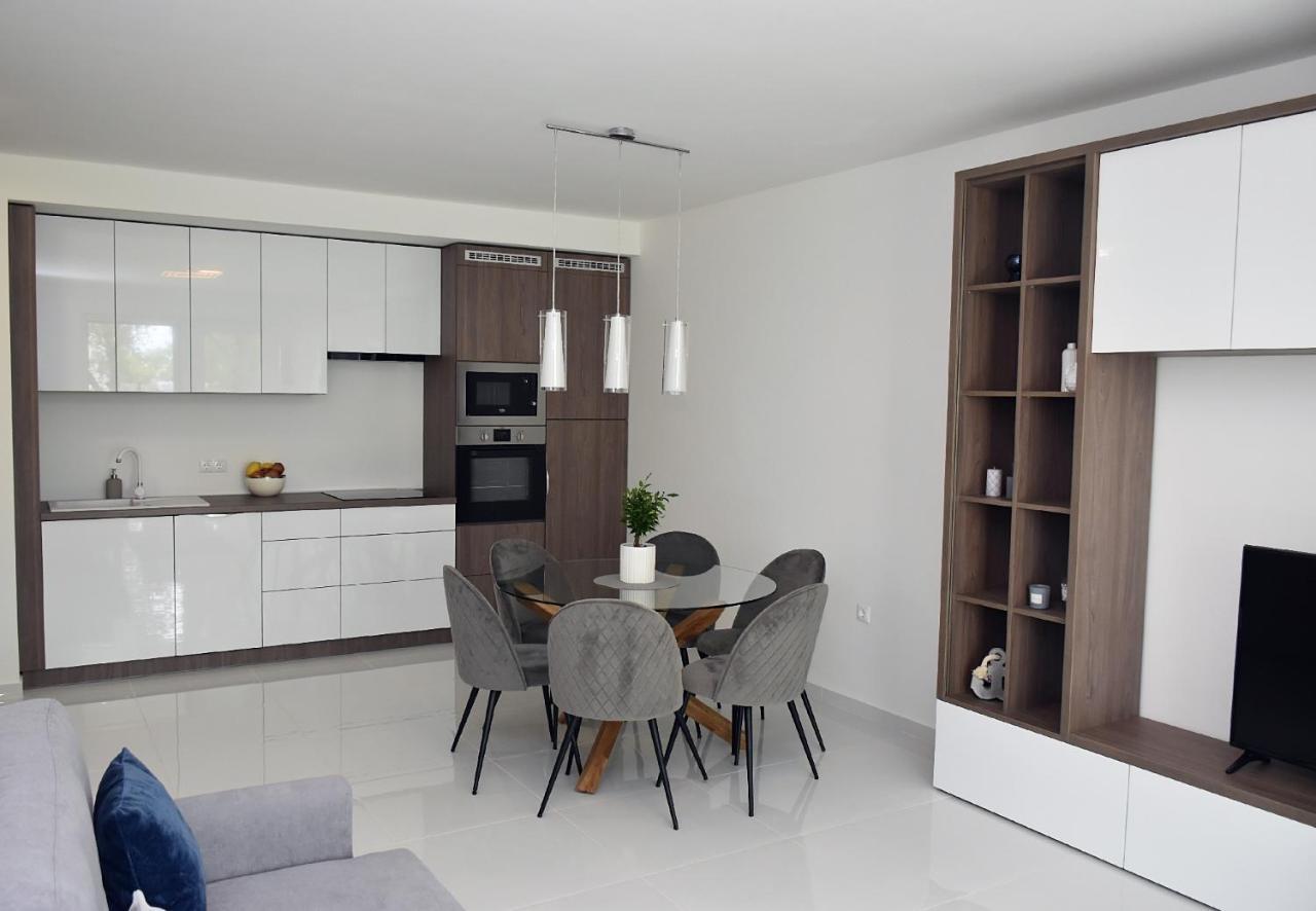 Limerence Apartments Шіофок Екстер'єр фото