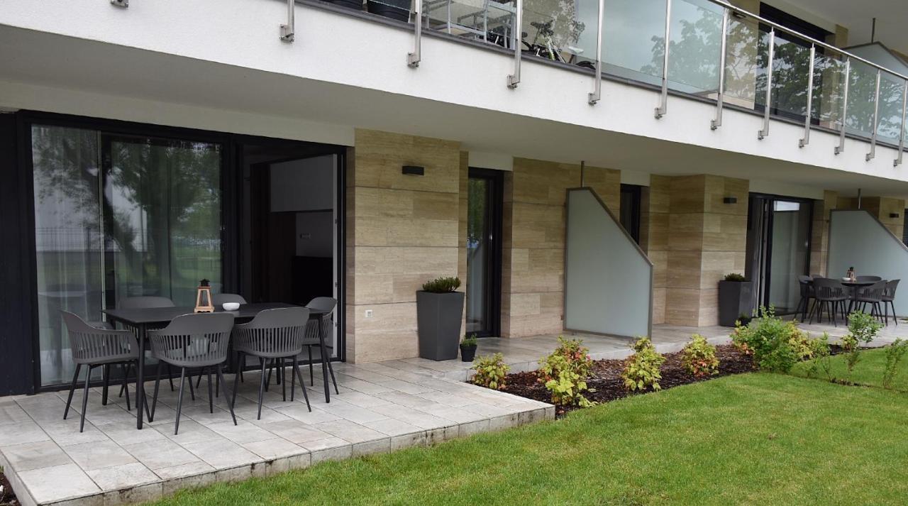 Limerence Apartments Шіофок Екстер'єр фото