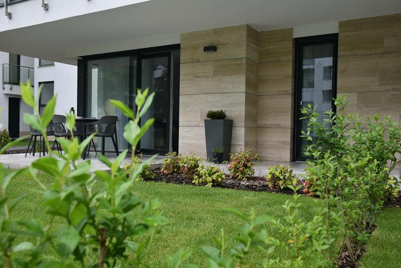 Limerence Apartments Шіофок Екстер'єр фото