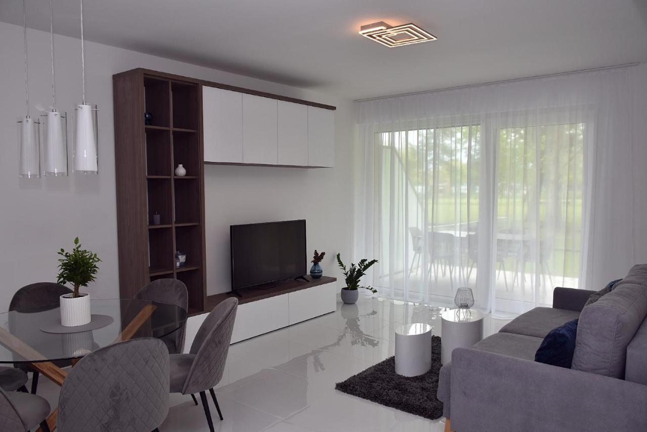 Limerence Apartments Шіофок Екстер'єр фото